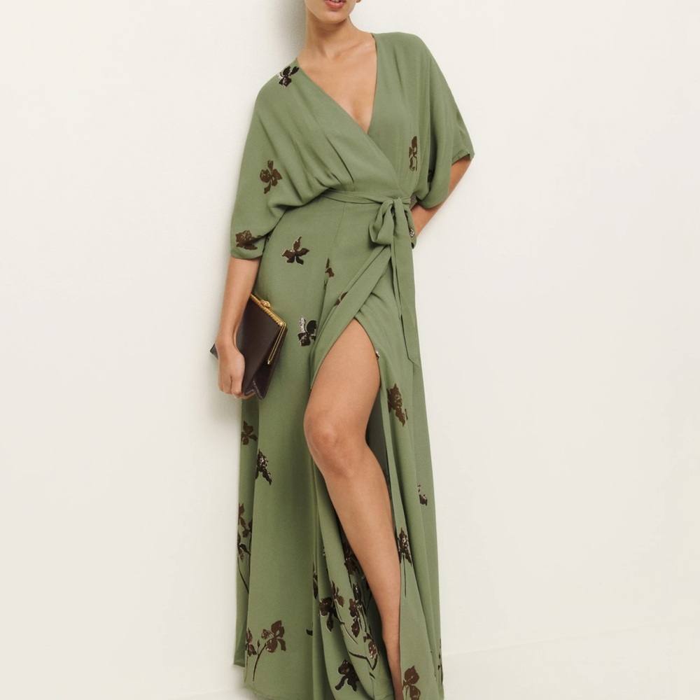 Elegant Green Floral Wrap Dress